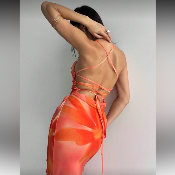 Floral Mesh Ruched Dress - Picture 2 of 8